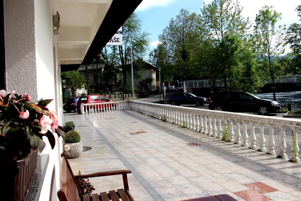 Holiday In Bihać Esterno foto